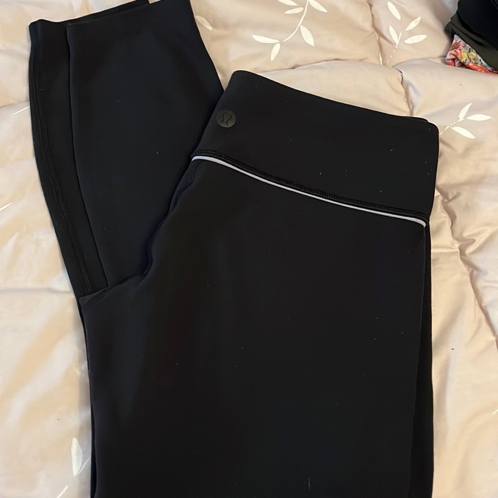 Lululemon leggings size 8